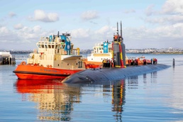 USS Santa Fe Returns from Deployment