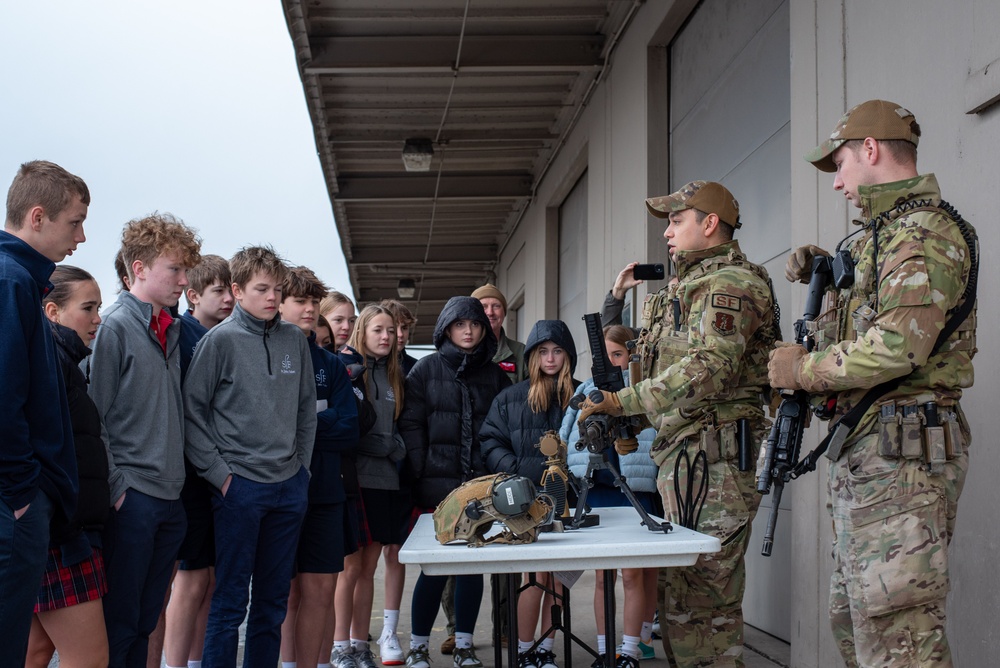 Local middle schoolers tour 142nd Wing