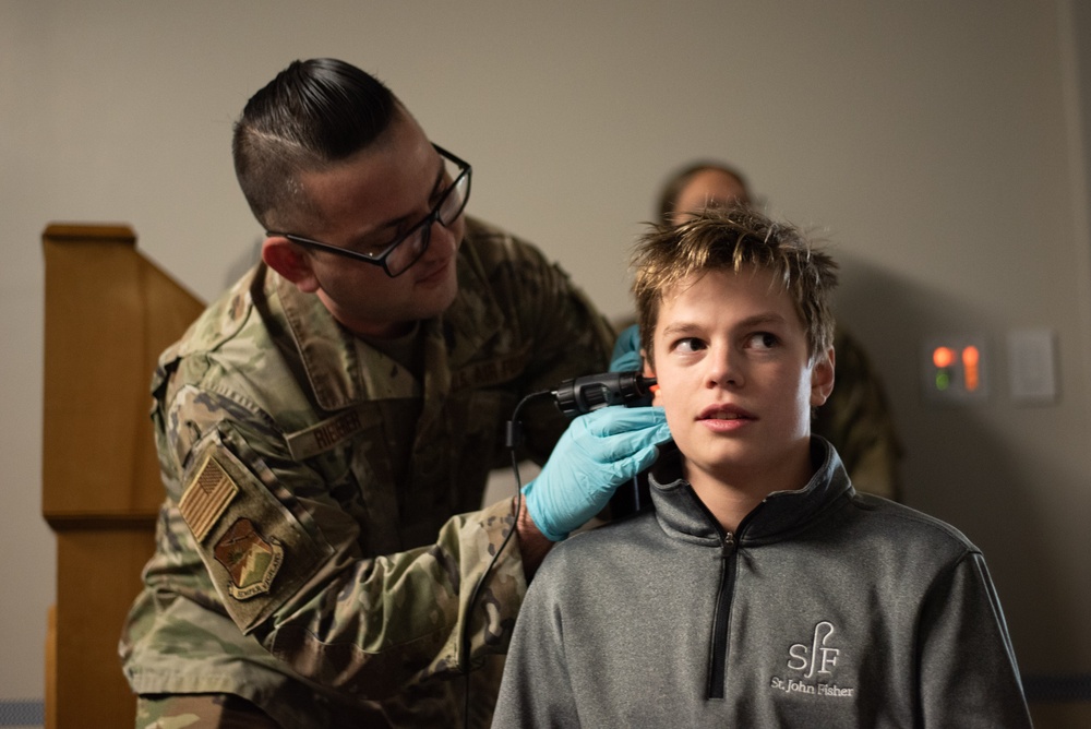 Local middle schoolers tour 142nd Wing