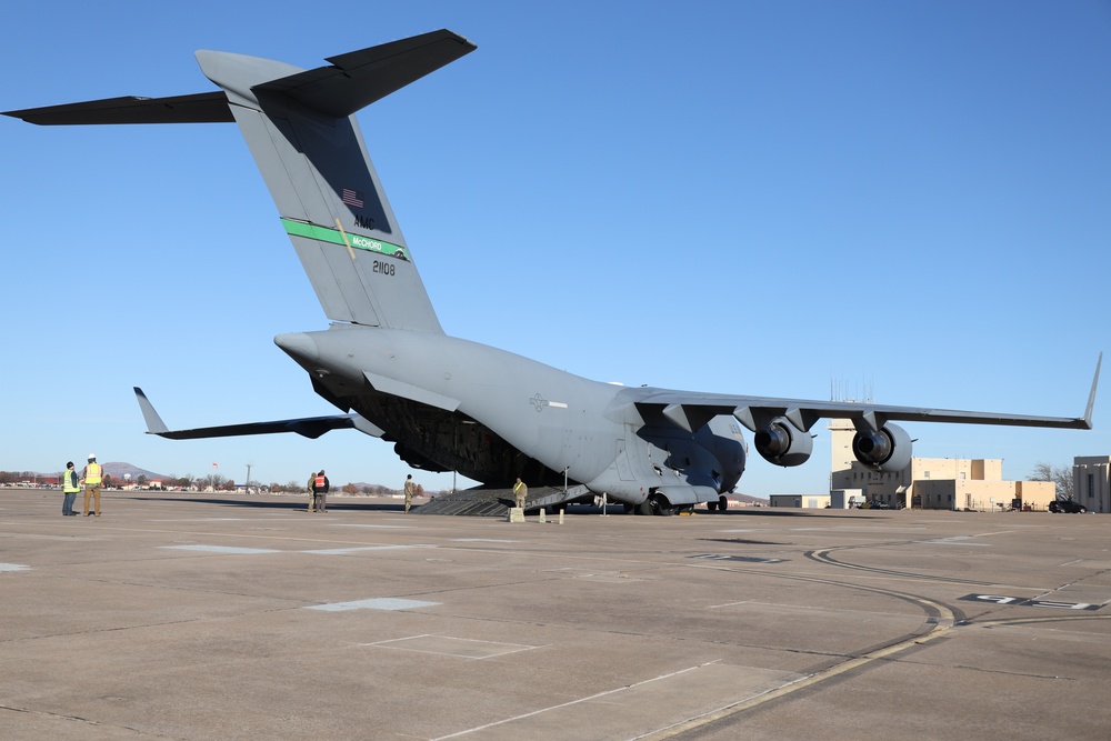 4-60 ADA BN perform load vehicles on C-17 for exercise