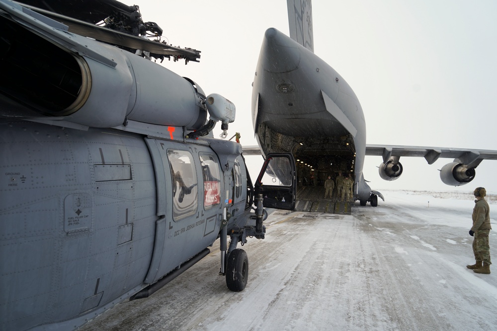 Aircraft maintenance Airmen critical part of Pave Hawk transport mission