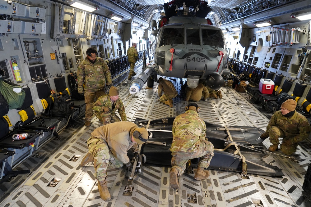 Aircraft maintenance Airmen critical part of Pave Hawk transport mission