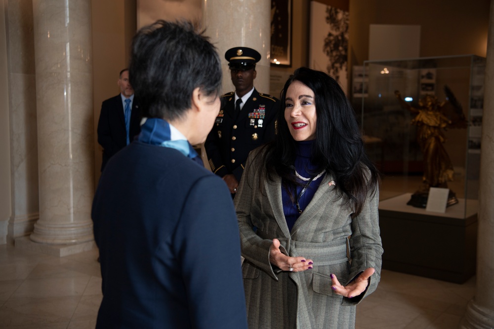 Minister of Foreign Affairs of Japan Yoko Kamikawa Participates in a Public Wreath-Laying Ceremony at the Tomb of the Unknown Soldier