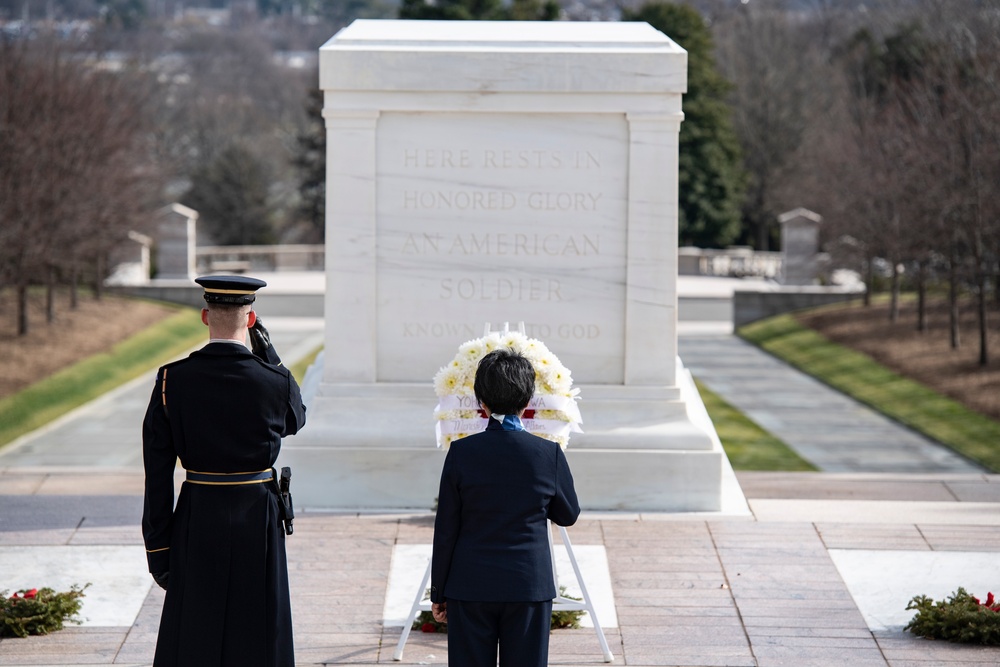 Minister of Foreign Affairs of Japan Yoko Kamikawa Participates in a Public Wreath-Laying Ceremony at the Tomb of the Unknown Soldier