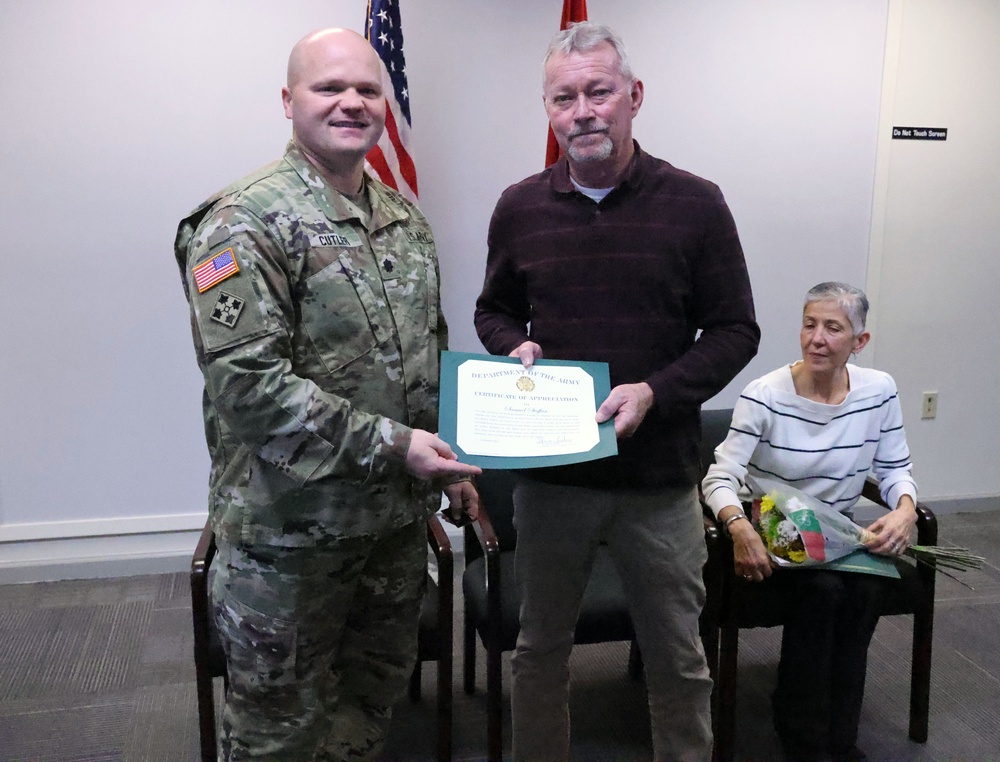 Retired Seabee and Mobile District employee retires