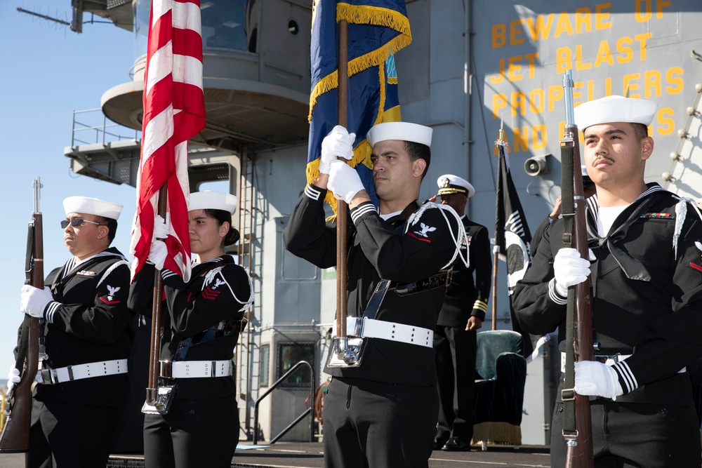 Abraham Lincoln hosts a retirement ceremony