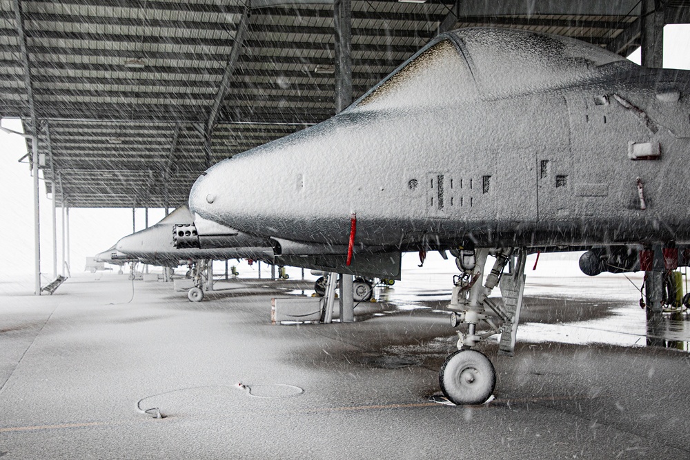 Winter Weather Arrives at Selfridge Air National Guard Base