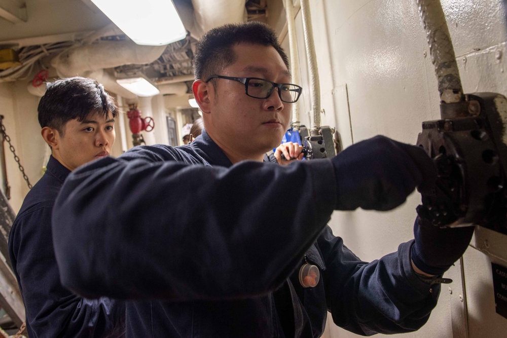 Always ready! Check out our Electrician’s Mates rocking a casualty power drill.
