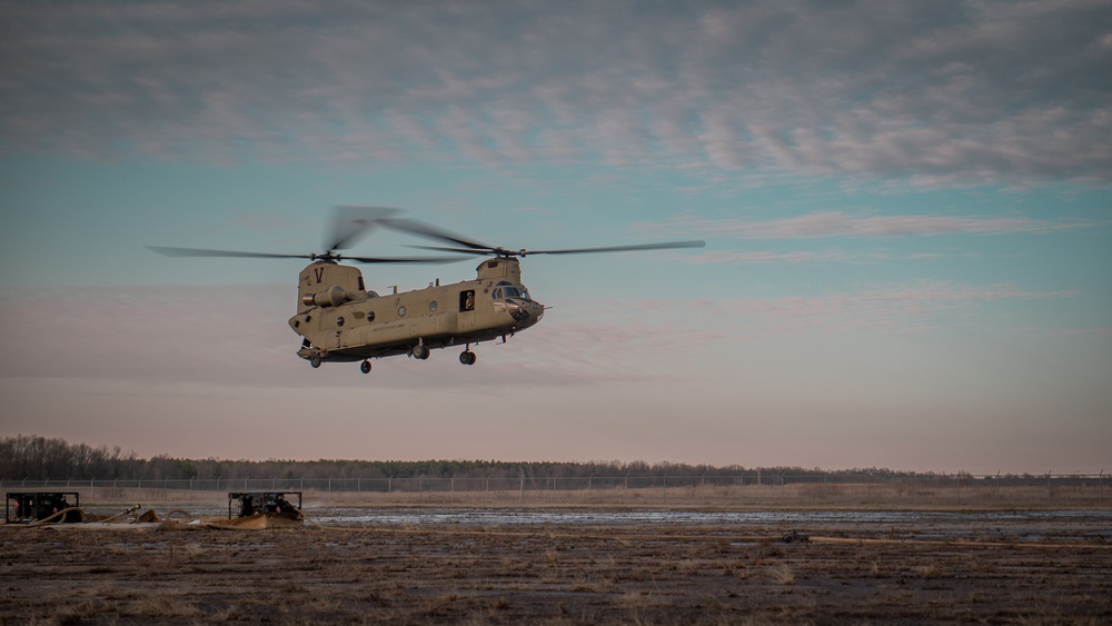 101st Airborne Division (Air Assault) CH-47's Arrive at Millington-Memphis Airport | LLAASLT