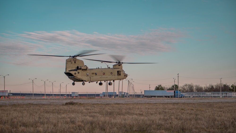 101st Airborne Division (Air Assault) CH-47's Arrive at Millington-Memphis Airport | LLAASLT