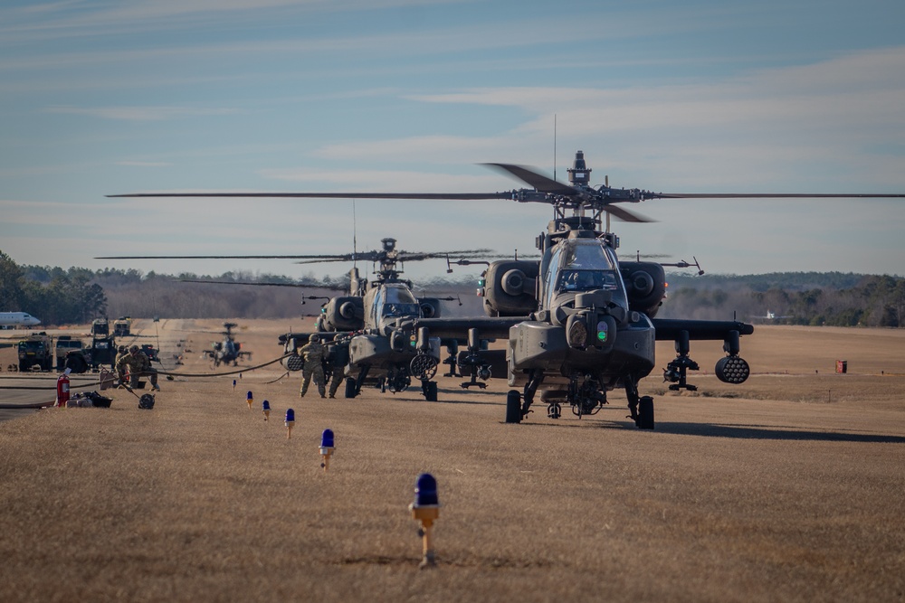 101st Combat Aviation Brigade Apache Helicopters Refuel at Oxford, MS