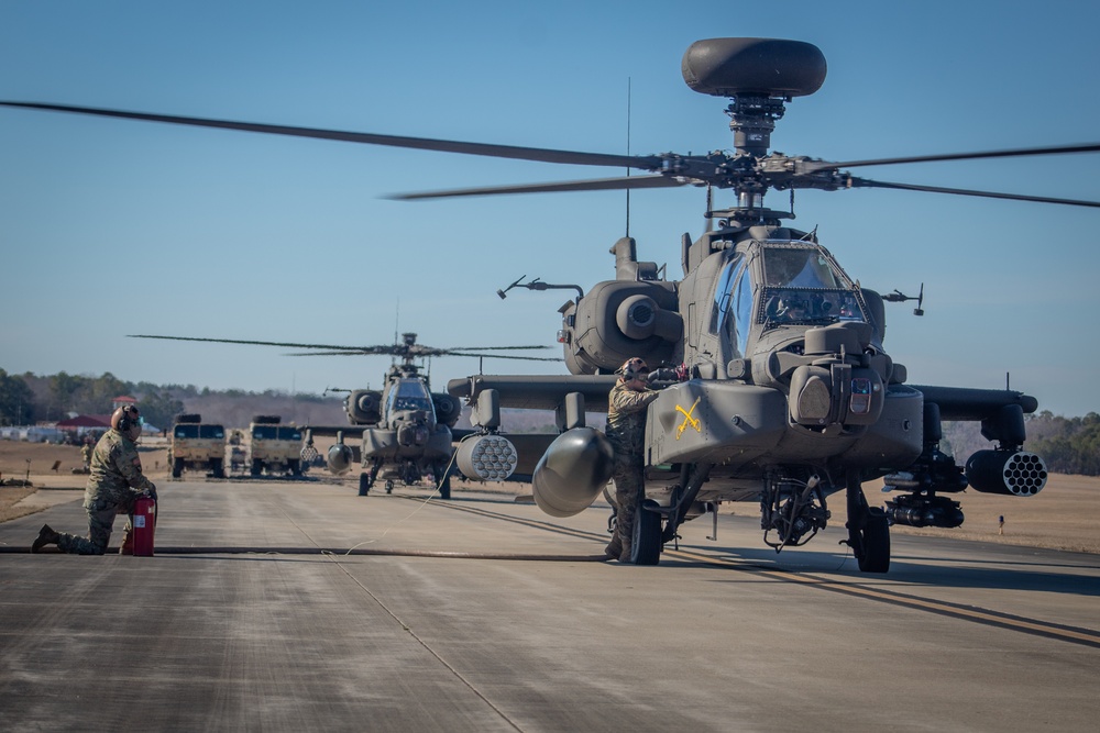 96th Aviation Support Battalion Soldiers Refuel 101st Aircraft at Oxford, MS