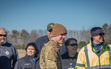 MEDEVAC Aircrew Members from 101st Combat Aviation Brigade Engage with Oxford, MS EMS Professionals