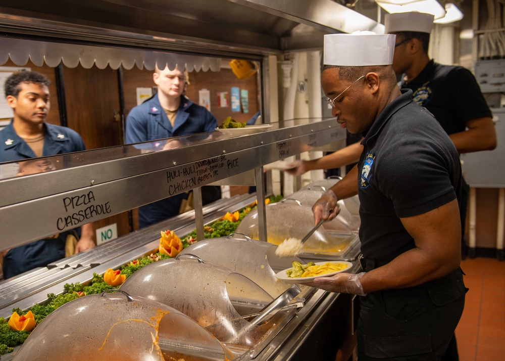 BLUE RIDGE CULINARY SPECIALISTS PREPARE CHOW