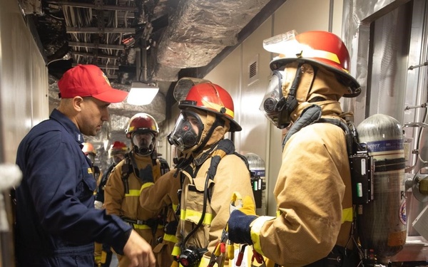 USS Mobile (LCS 26) Conducts Damage Control Training