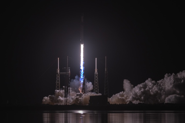 Falcon 9 Starlink 6-37 Launch