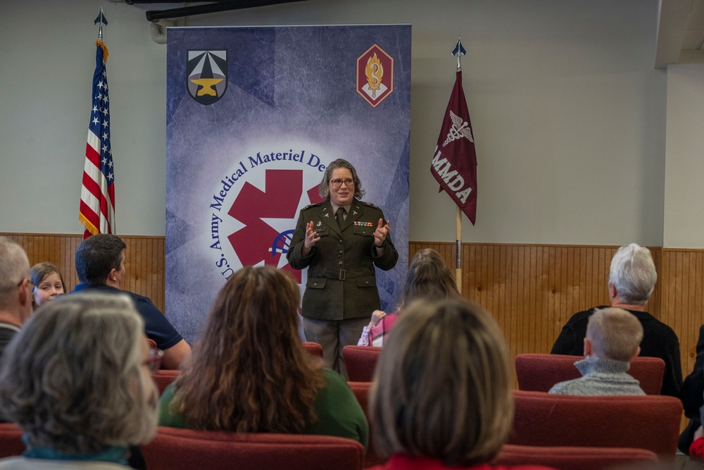 Friends, family, colleagues gather for USAMMDA systems integration chief’s Full-Bird promotion
