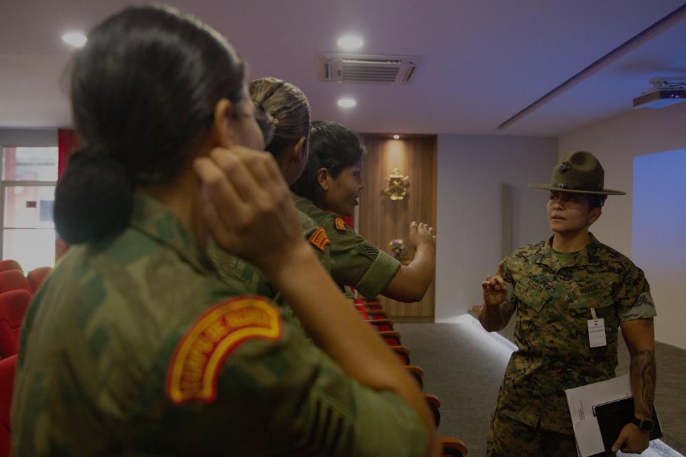 Brazilian Marines, U.S. Marines discuss integration of female recruits