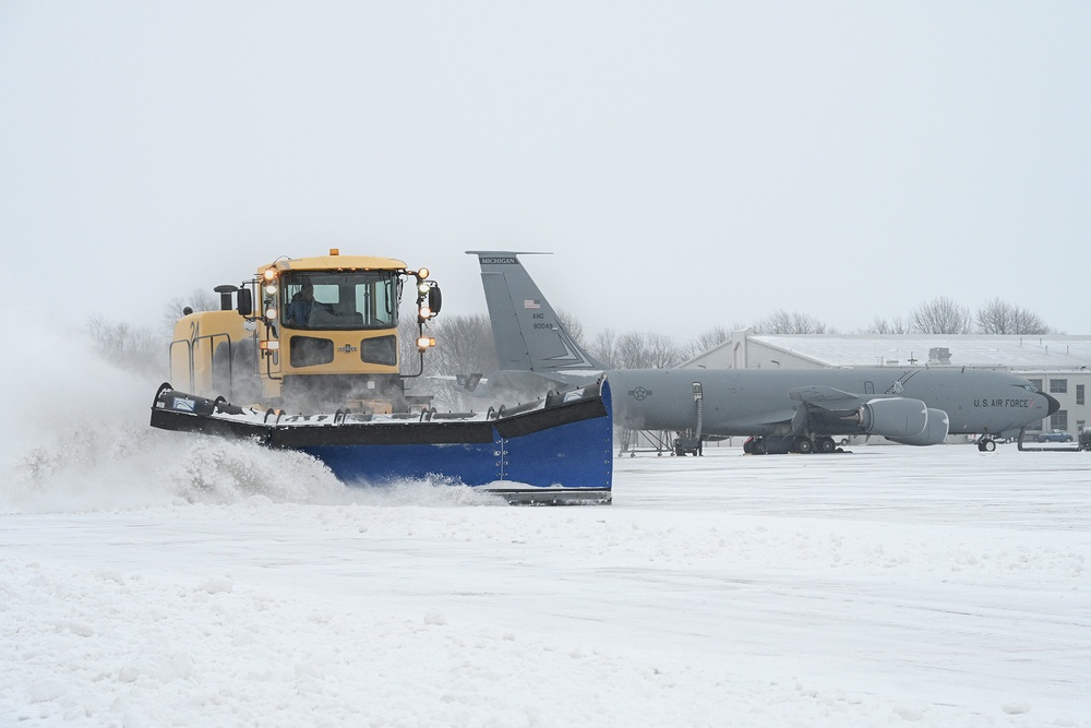 Supporting Global Airpower in All Weather: Selfridge Air National Guard Base KC-135T Stratotankers