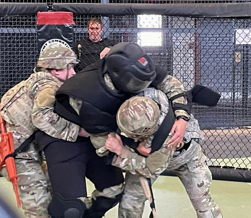 Guardians graduate from Fort Carson combatives course