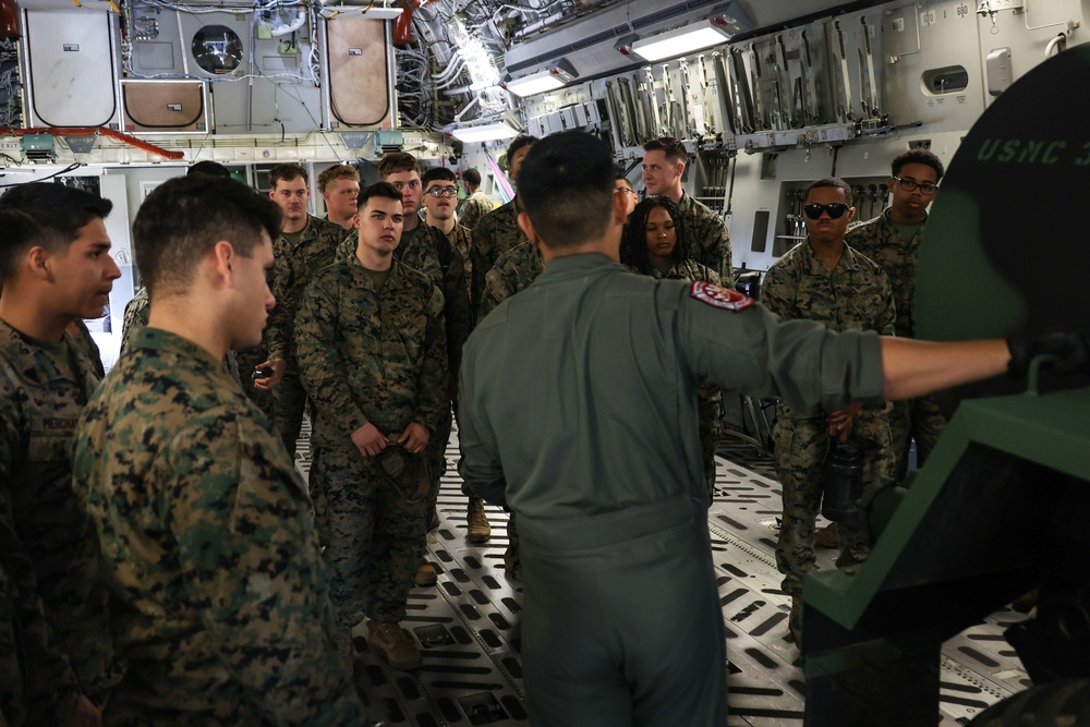III Marine Expeditionary Force Marines tour U.S. Airforce C-17 Globemaster III