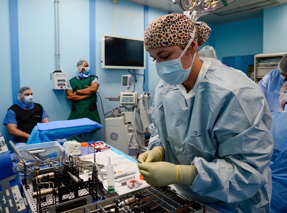 DVIDS Images Pacific Partnership 2024 1 Surgery Aboard Mercy   1000w Q95 