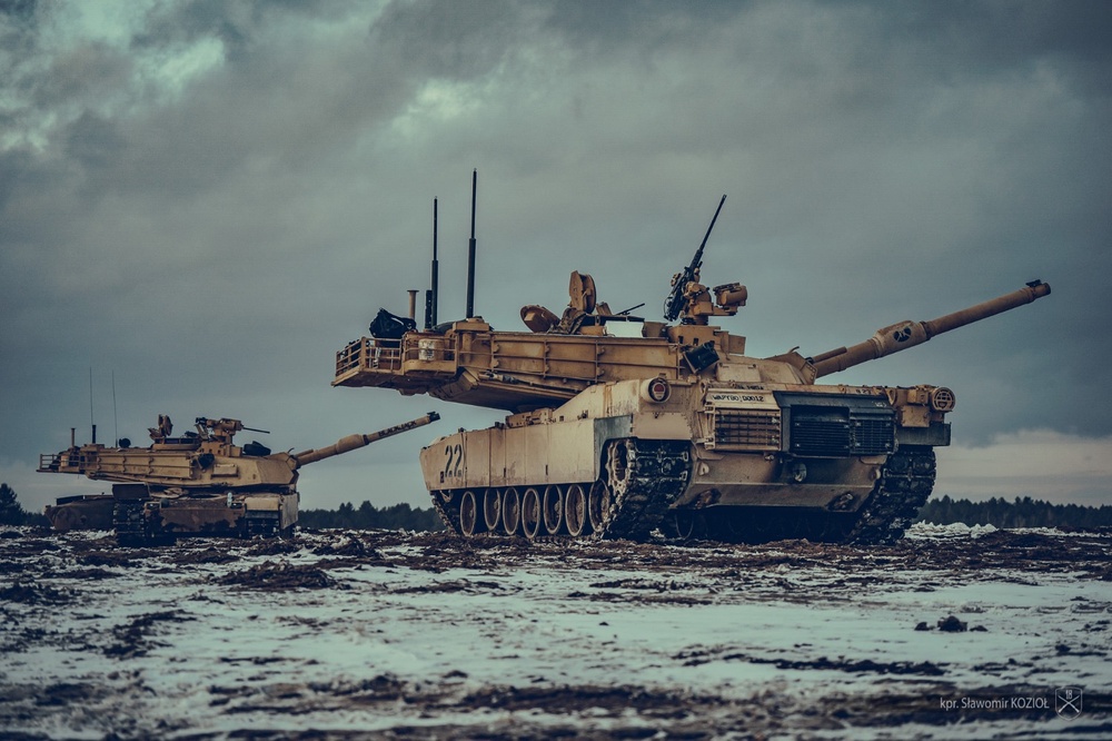 First Polish Tank Crew Qualifies on an M1A2 Abrams Tank at Nowa Deba Training Area