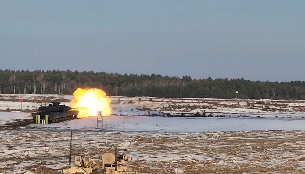 Iron Soldiers Train Polish Tank Crews to Qualify on the M1A2 Abram Tank