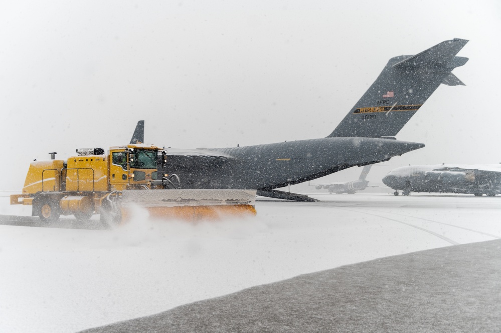 911th Airlift Wing C-17 Globemaster