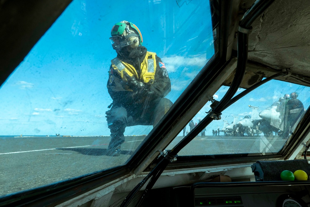 USS Carl Vinson (CVN 70) Integrated Catapult Control System