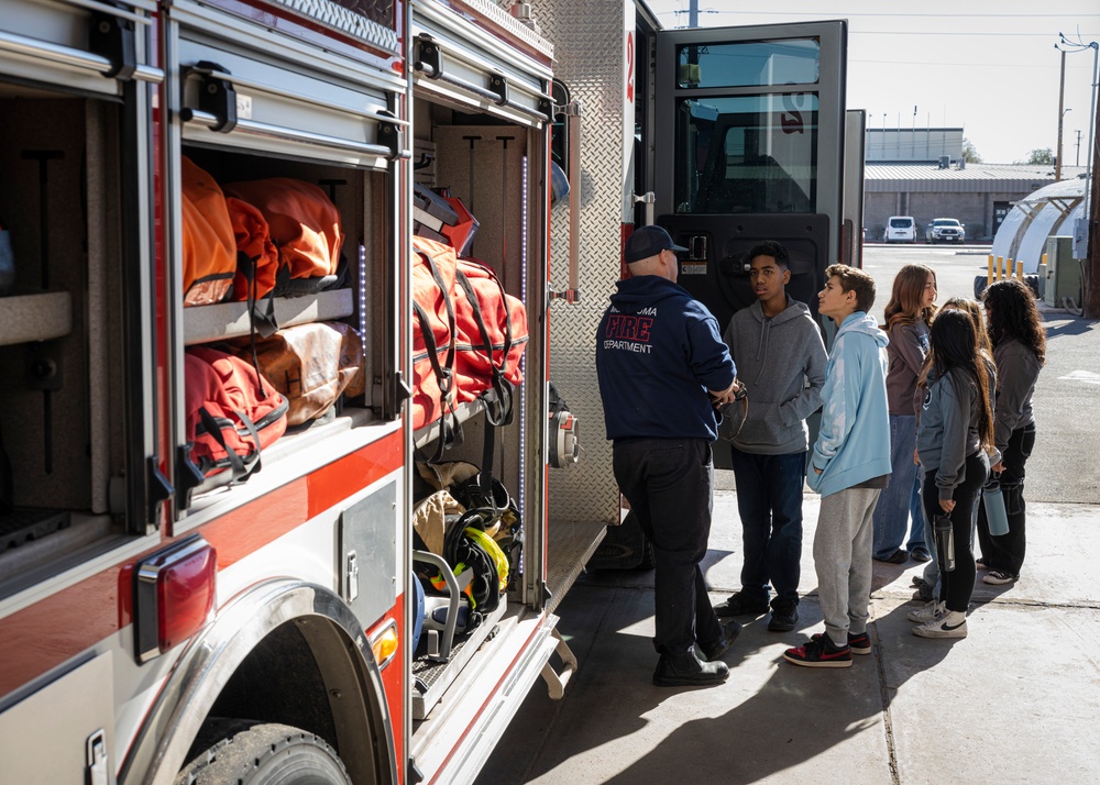 Castle Dome Middle School visits MCAS Yuma