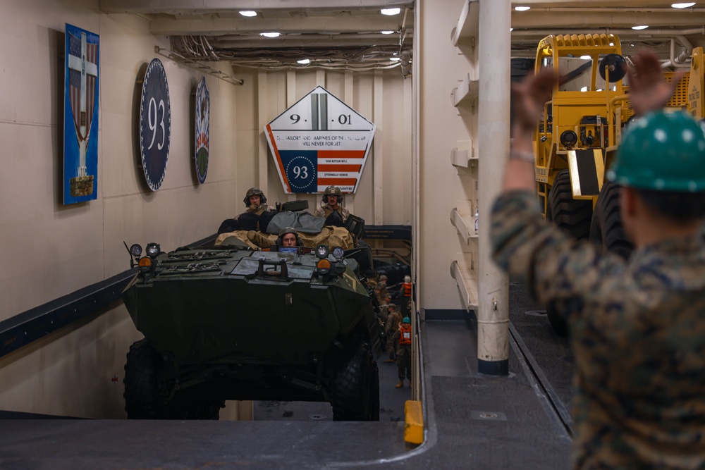 LAR Company Embarks USS Somerset for Integrated Training