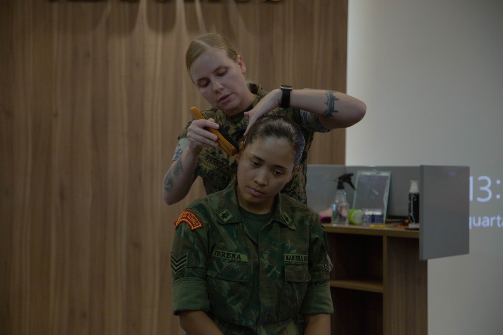 U.S. and Brazilian Marines meet to discuss integration of Brazilian male and female recruits