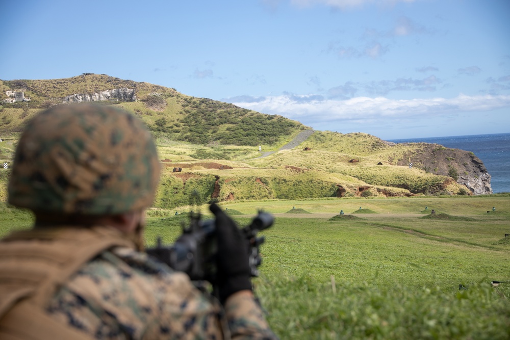 MWSS-174 Trains with Crew-served Weapons