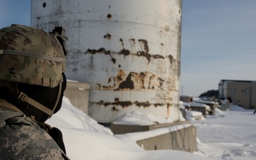 Soldiers Breach Through Frigid Temperatures to Perfect Urban Operations