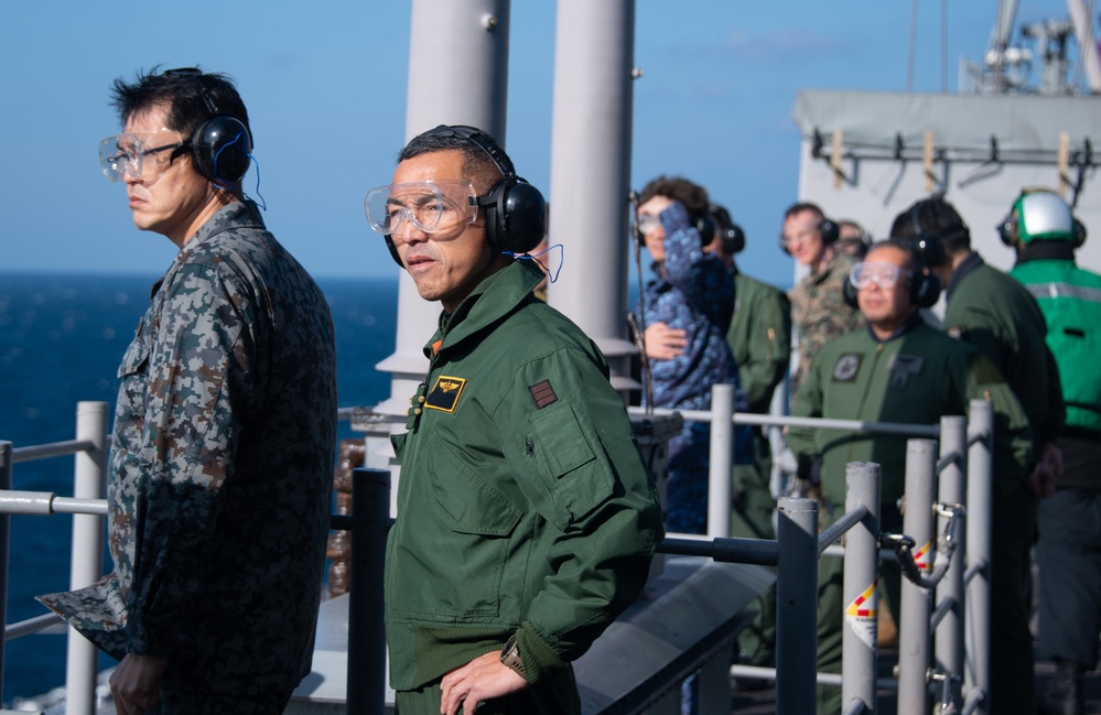 JSDF Service Members Observe Flight Operations