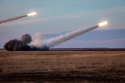 Romanian Artillery Brigade fires HIMARS alongside NATO Allies