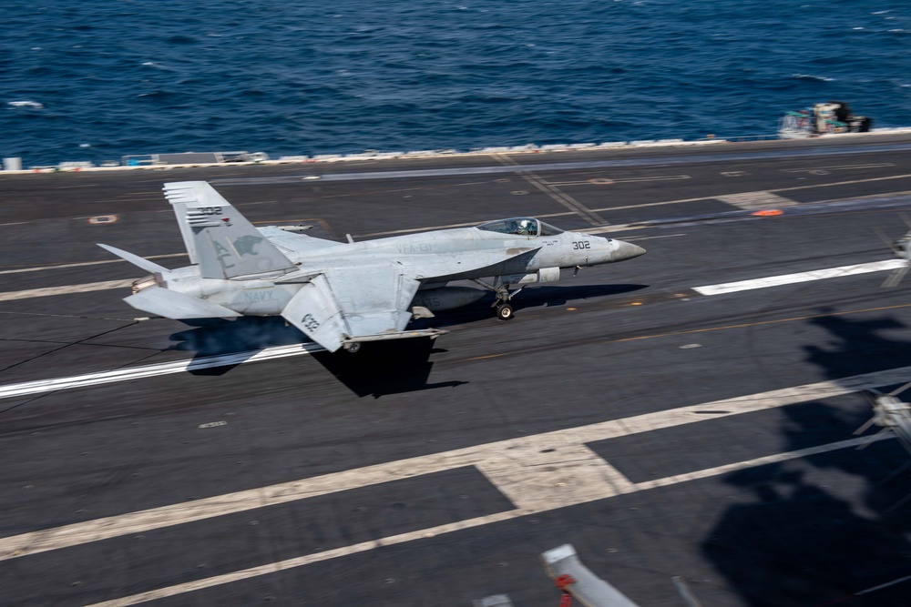 USS Dwight D. Eisenhower (CVN 69) Conducts Flight Operations in the Gulf of Aden