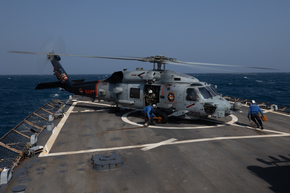 USS Laboon (DDG 58) Holds Flight Quarters