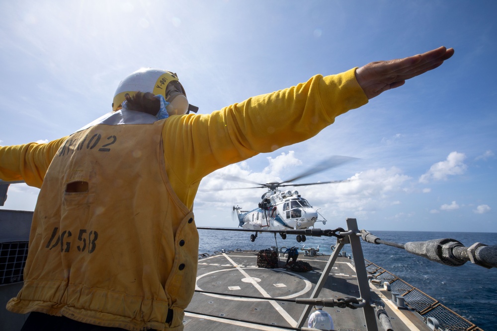 USS Laboon Conducts a Replenishment-at-Sea with USNS Alan Shepard in the Gulf of Aden