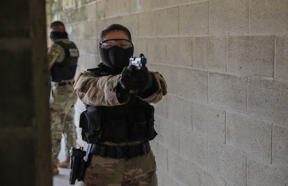 Special Reaction Team Conducts Active Shooting Training