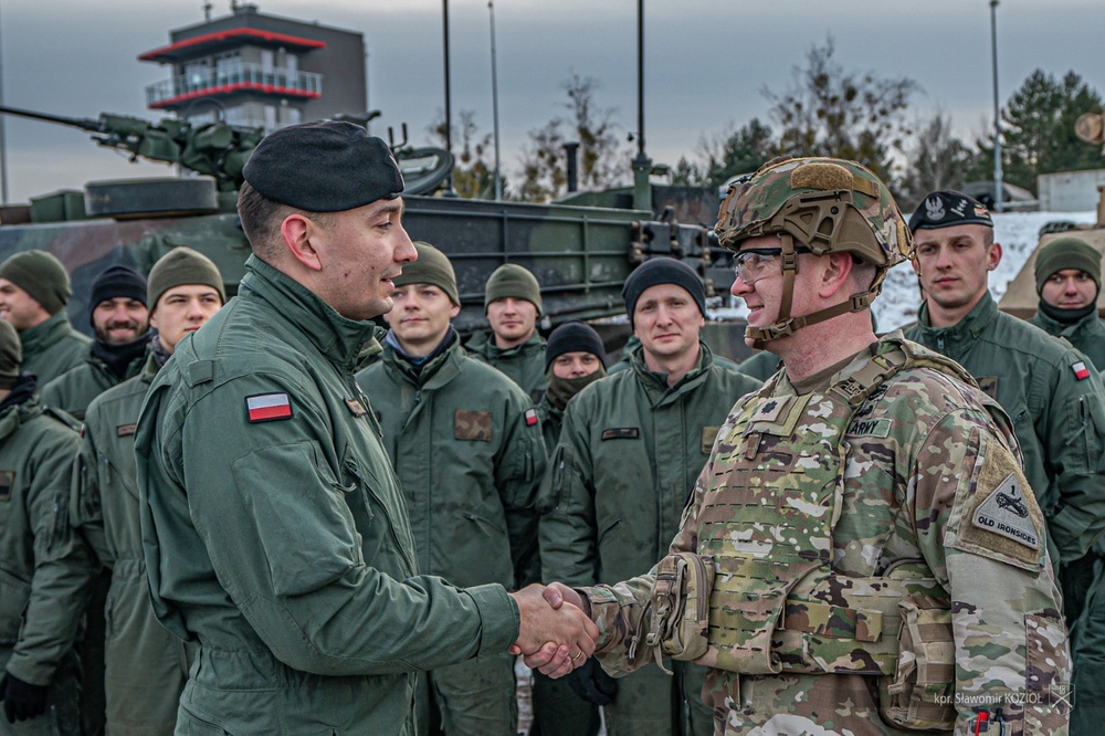 Iron Soldiers Train Polish Tank Crews to Qualify on the M1A2 Abram Tank