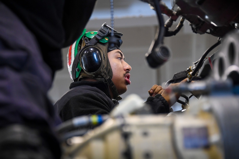 USS Carl Vinson (CVN 70) Sailor Conducts Maintenance