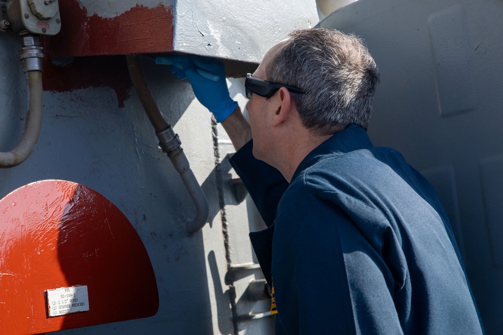 USS Laboon Conducts Routine Operations in the Gulf of Aden