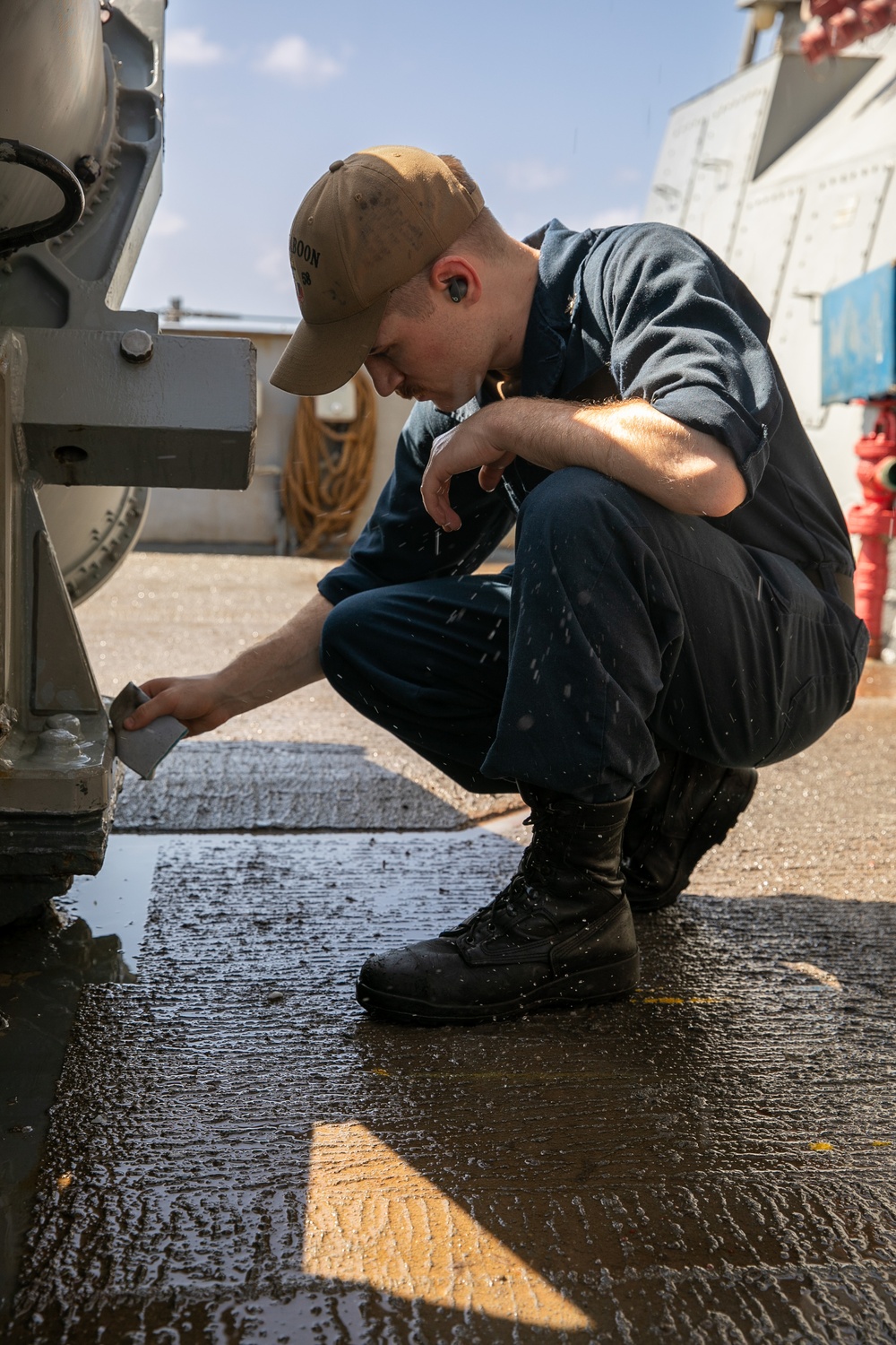 USS Laboon Conducts Routine Operations in the Gulf of Aden