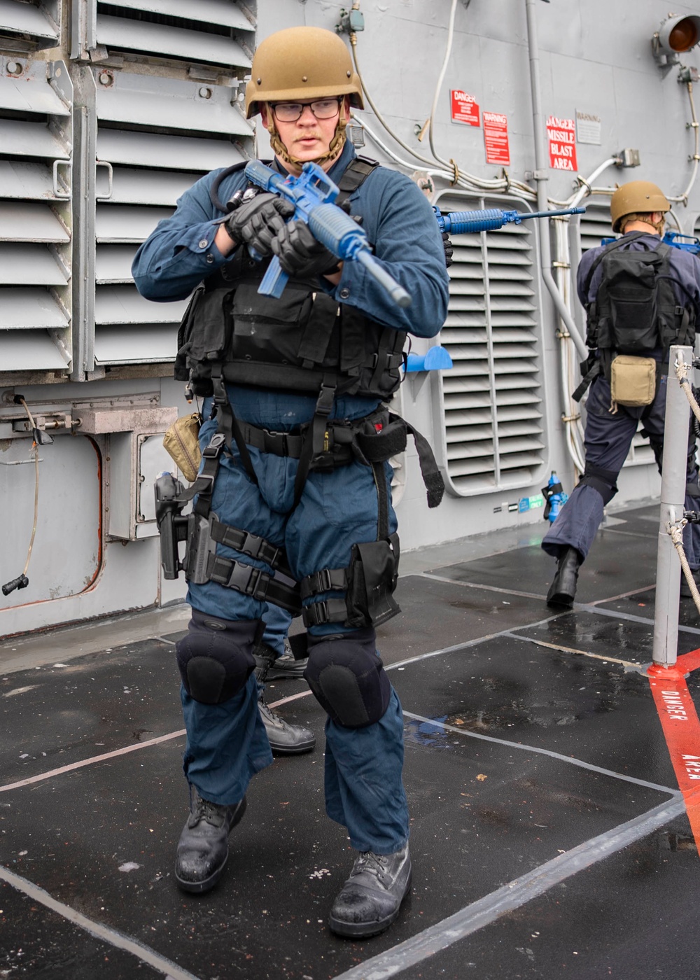 USS Princeton Conducts a Visit Board Search and Seizure Drill