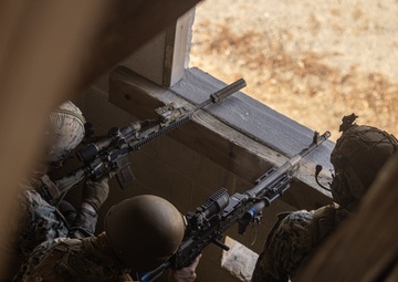 24th Marine Expeditionary Unit Successfully Concludes Realistic Urban Training