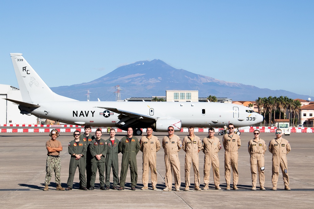 Polish Navy Visits VP-46