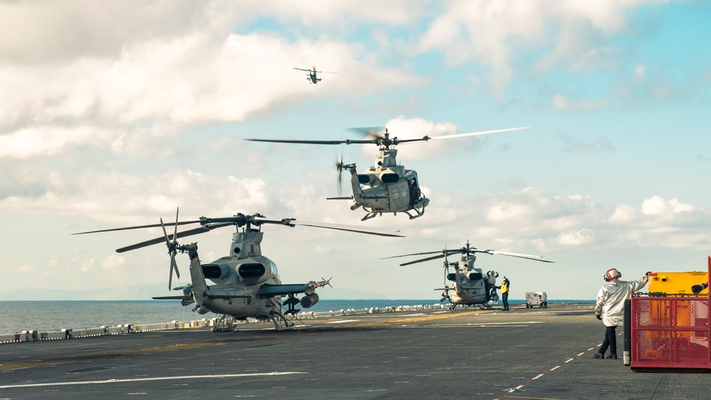 Recon Marines Launch from USS Boxer for Precision Raid