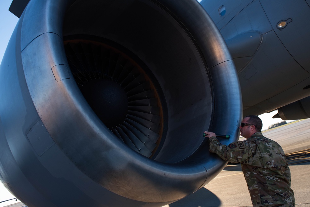 9th Air Refueling Squadron retires flagship KC-10 Extender